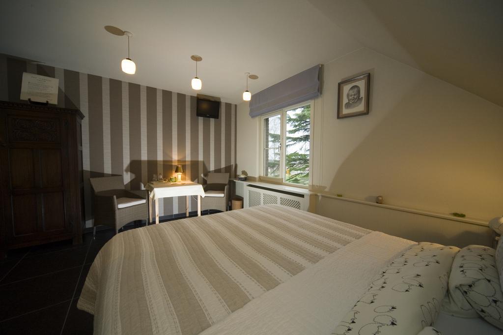 B&B Artiriacumhoeve Zedelgem Eksteriør billede
